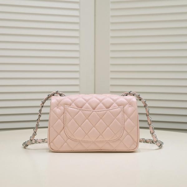 シャネルバッグ側面デザイン